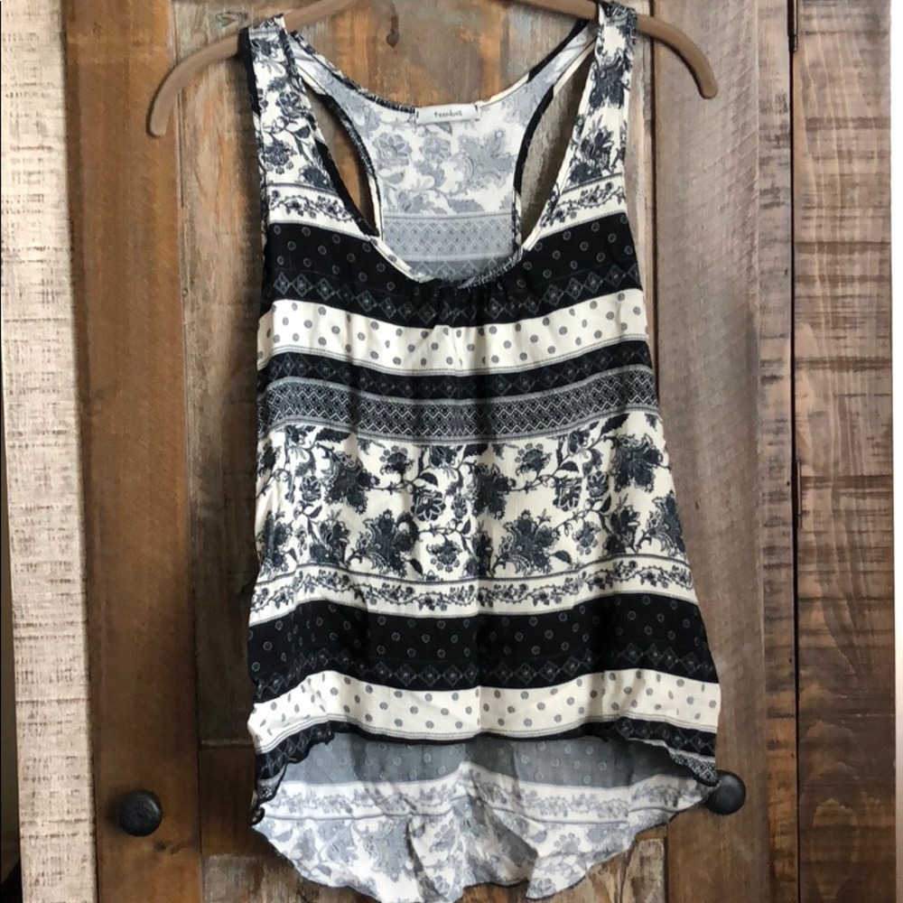 High Low Sleeveless Top